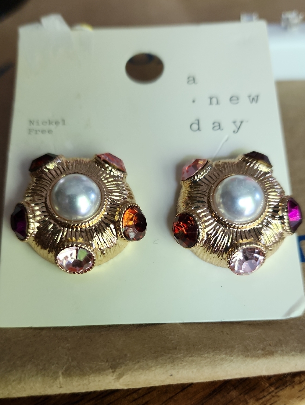 A New Day Gold Pearl Cluster Statement Earrings - Women Jewelry - Picture 3 of 3